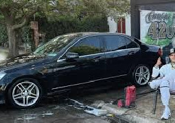Bomba: denuncian a L-Gante por correr supuestas picadas con su auto