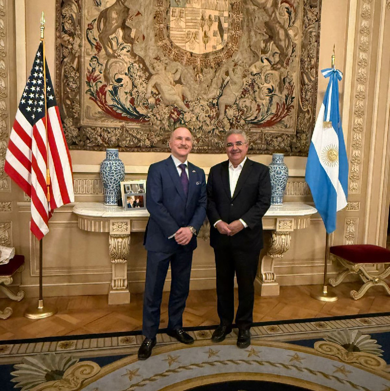 Raúl se reunió con el Embajador de Estados Unidos en Argentina