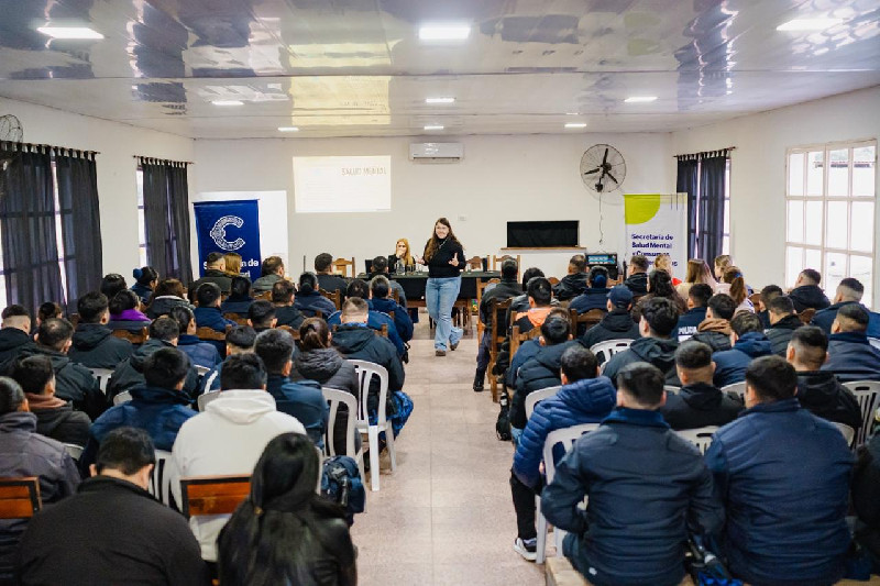 Fuerzas de seguridad se capacitaron en el abordaje de urgencias en salud mental