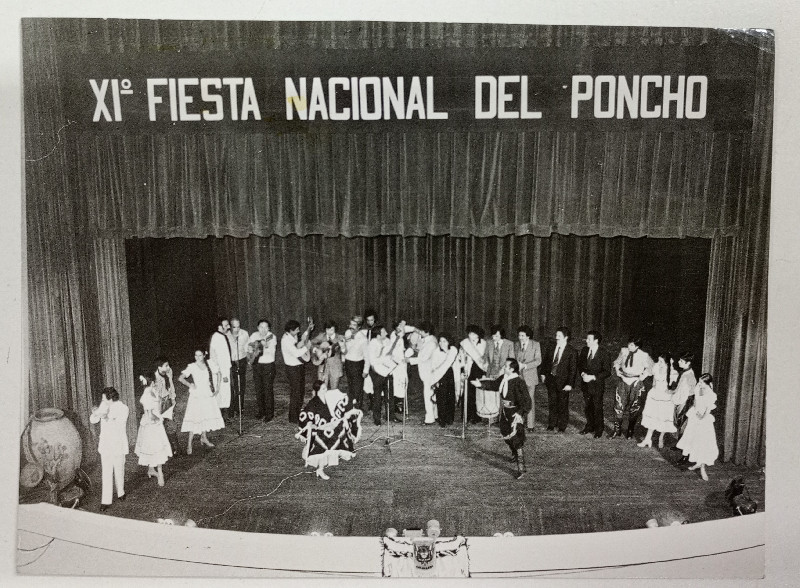 Una jornada para reconstruir la memoria fotográfica de la Fiesta del Poncho