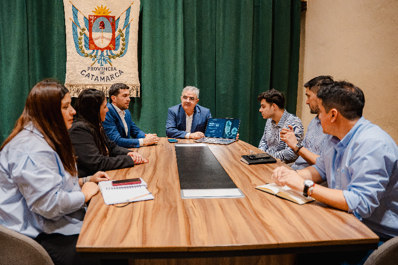 SE VIENE EL BOOON DEL SAQUEO POLITICO CON LAS PIEDRAS PRECIOSAS DE CATAMARCA - LOS POLITICOS SAQUEAN EL ORO, LITIO , COBRE